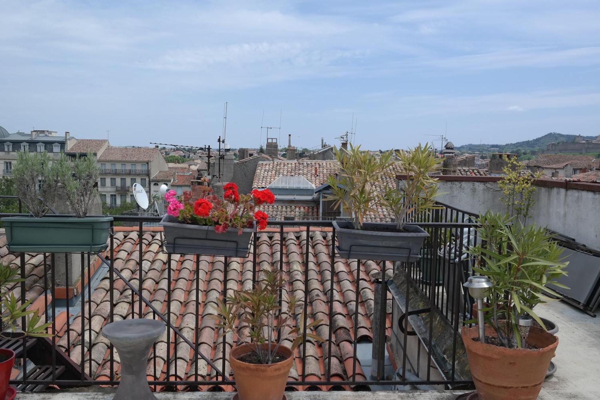 Penthouse Apartment Overlooking Place Carnot カルカソンヌ エクステリア 写真